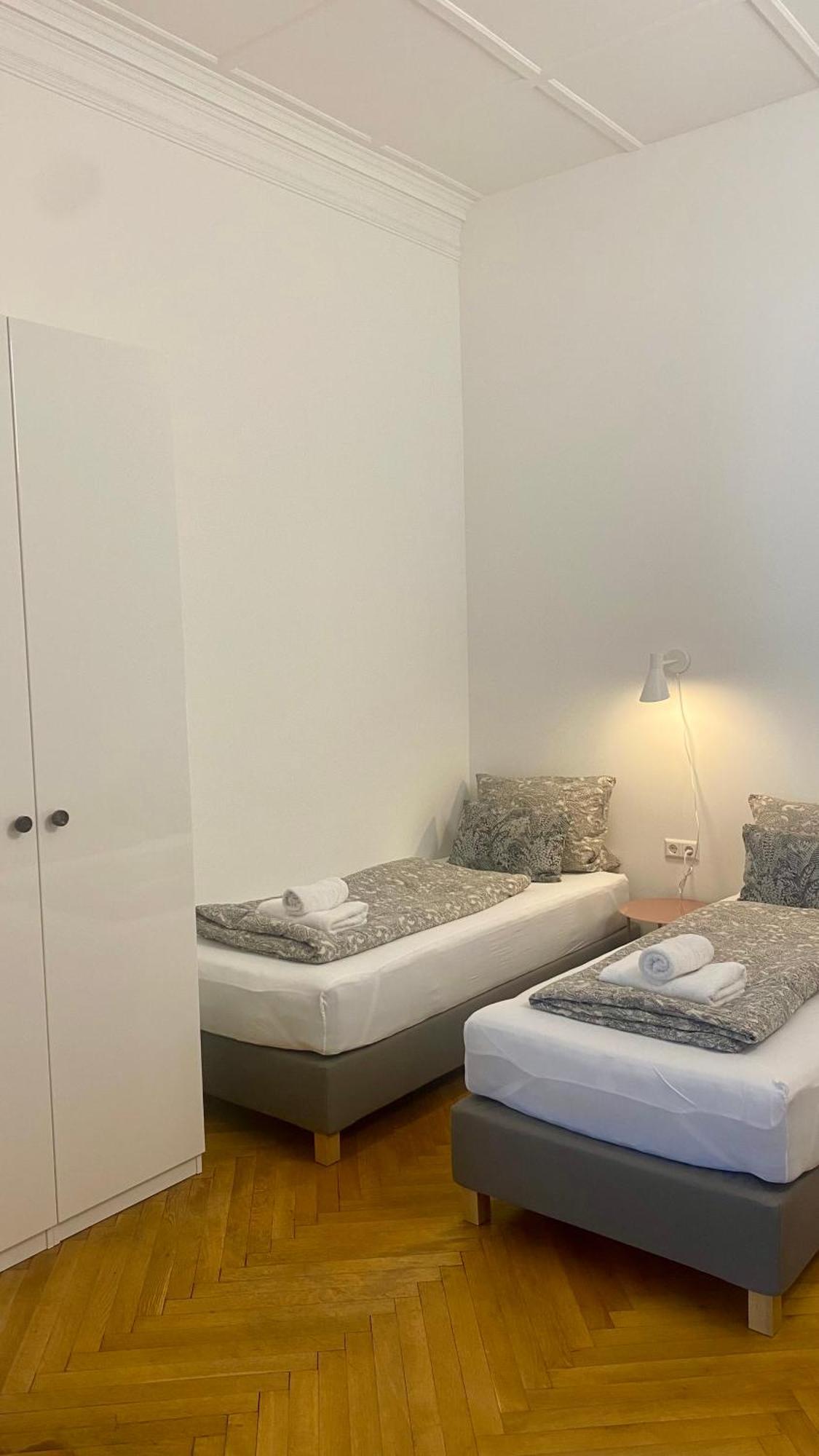 Bismarcks Berlin Apartment Exterior photo